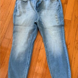 LC Lauren Conrad Light Blue Cropped Women's Jeans